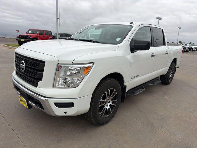 2021 Nissan Titan Crew Cab SV 4x4