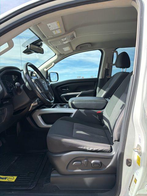 2021 Nissan Titan Crew Cab SV 4x4