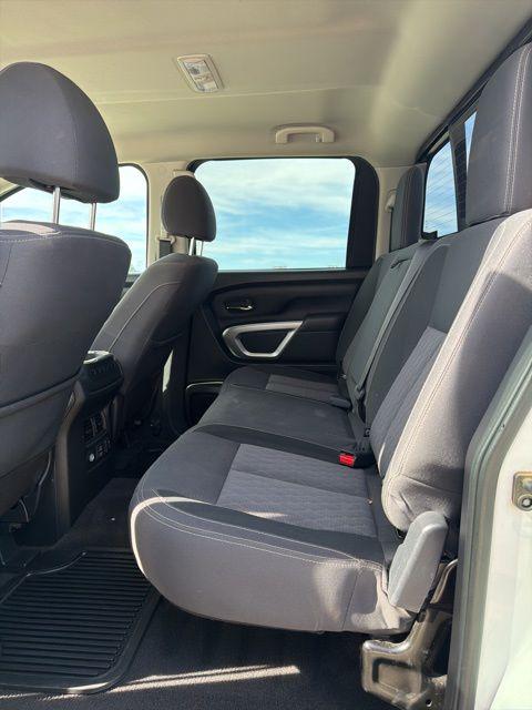 2021 Nissan Titan Crew Cab SV 4x4
