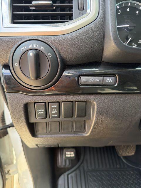 2021 Nissan Titan Crew Cab SV 4x4