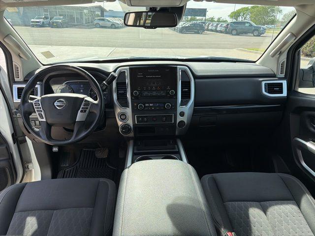 2021 Nissan Titan Crew Cab SV 4x4