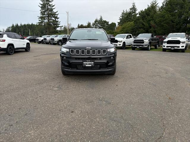 2023 Jeep Compass Latitude Lux FWD