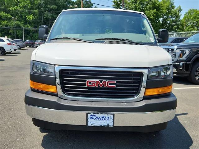 2022 GMC Savana Cargo RWD 2500 Regular Wheelbase Work Van