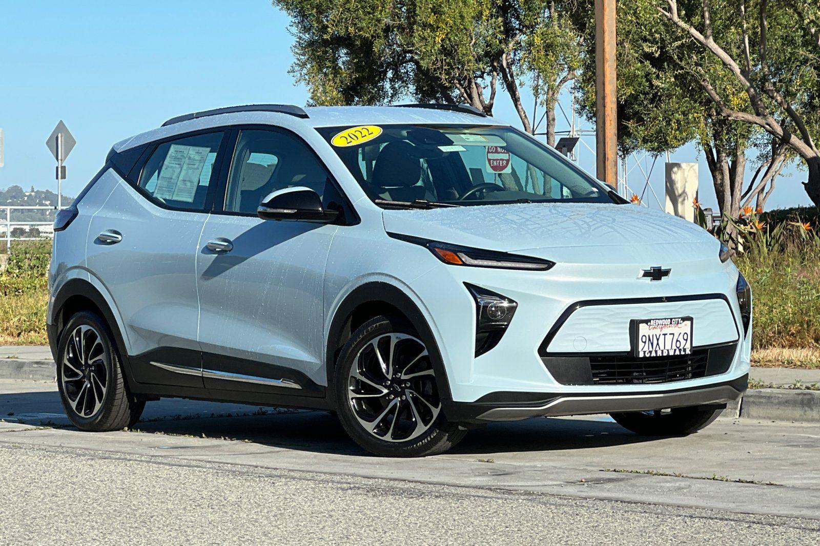 Used 2022 Chevrolet Bolt EUV Premier with VIN 1G1FZ6S02N4130712 for sale in Redwood City, CA