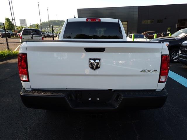 2024 RAM Ram 1500 Classic RAM 1500 CLASSIC TRADESMAN QUAD CAB 4X4 64 BOX