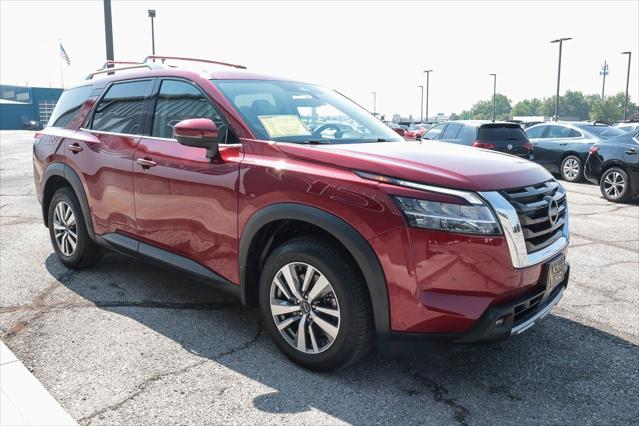 2023 Nissan Pathfinder SL 4WD