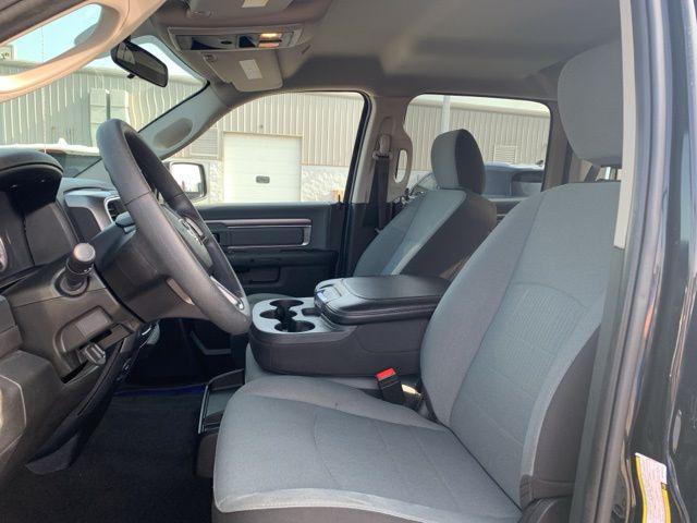 2022 Ram 1500 Classic SLT Crew Cab 4x2 5'7" Box