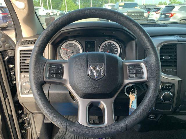 2022 Ram 1500 Classic SLT Crew Cab 4x2 5'7" Box