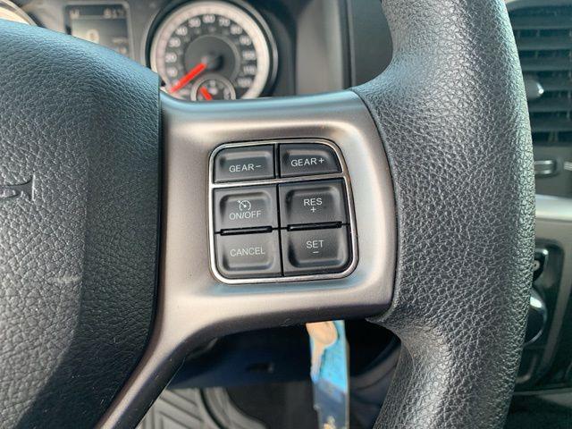2022 Ram 1500 Classic SLT Crew Cab 4x2 5'7" Box