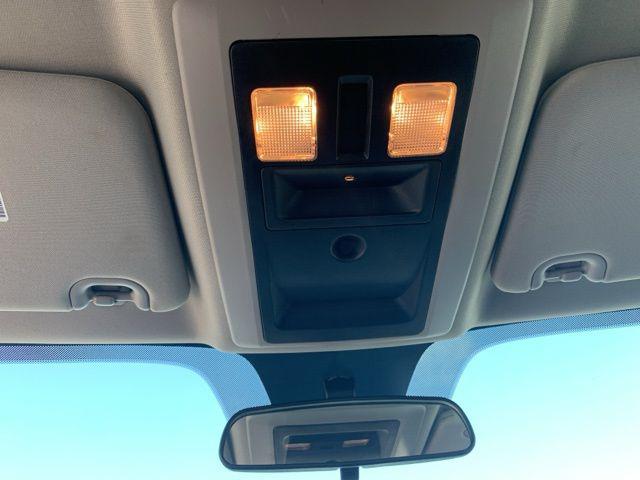 2022 Ram 1500 Classic SLT Crew Cab 4x2 5'7" Box