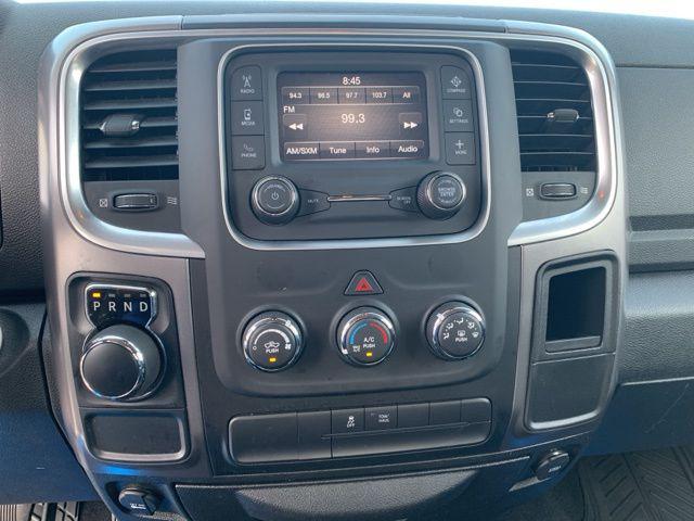 2022 Ram 1500 Classic SLT Crew Cab 4x2 5'7" Box
