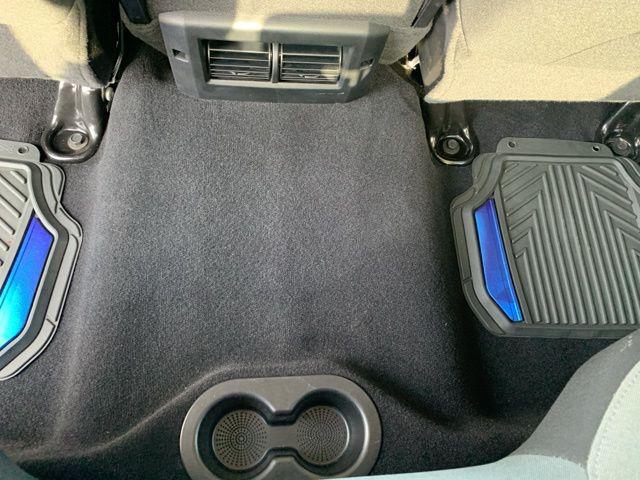 2022 Ram 1500 Classic SLT Crew Cab 4x2 5'7" Box