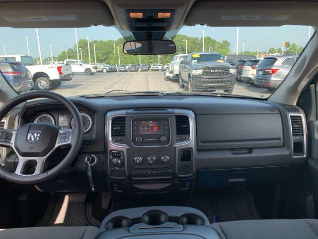 2022 Ram 1500 Classic SLT Crew Cab 4x2 5'7" Box