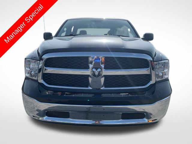 2022 Ram 1500 Classic SLT Crew Cab 4x2 5'7" Box