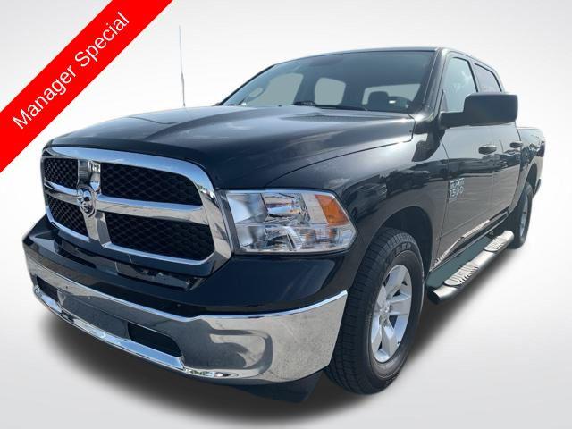 2022 Ram 1500 Classic SLT Crew Cab 4x2 5'7" Box