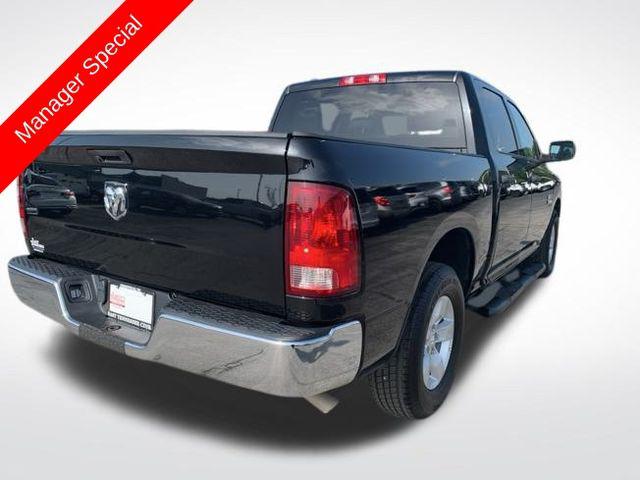 2022 Ram 1500 Classic SLT Crew Cab 4x2 5'7" Box