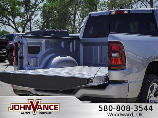 2025 RAM Ram 1500 RAM 1500 TRADESMAN CREW CAB 4X4 57 BOX