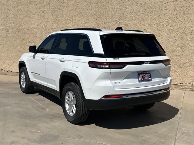 2024 Jeep Grand Cherokee GRAND CHEROKEE LAREDO 4X4