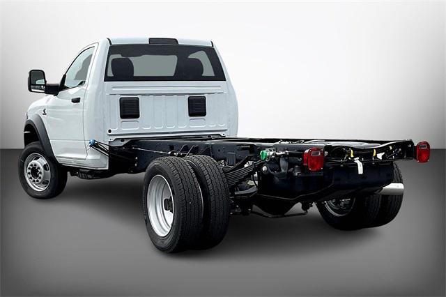 2024 RAM Ram 5500 Chassis Cab RAM 5500 TRADESMAN CHASSIS REGULAR CAB 4X4 84 CA 2024 RAM Ram 5500 Chassis Cab RAM 5500 TRADESMAN CHASSIS REGULAR CAB 4X4 84 CA
