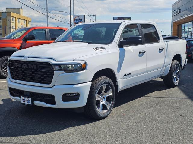 2025 RAM Ram 1500 RAM 1500 TRADESMAN CREW CAB 4X4 57 BOX