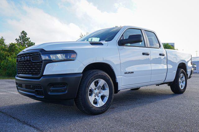 2025 RAM Ram 1500 RAM 1500 TRADESMAN QUAD CAB 4X2 64 BOX