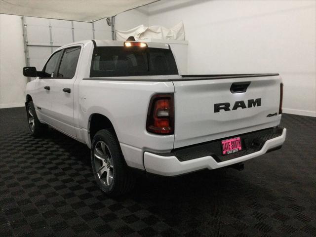 2025 RAM Ram 1500 RAM 1500 TRADESMAN CREW CAB 4X4 57 BOX