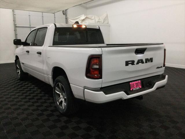 2025 RAM Ram 1500 RAM 1500 TRADESMAN CREW CAB 4X4 57 BOX