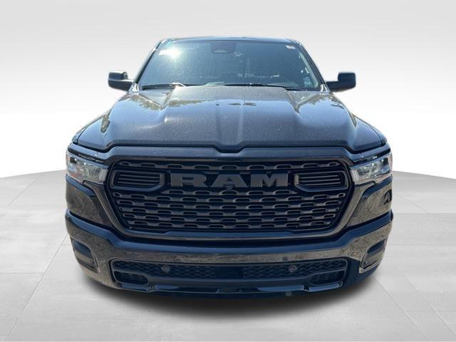 2025 RAM Ram 1500 RAM 1500 TRADESMAN QUAD CAB 4X4 64 BOX