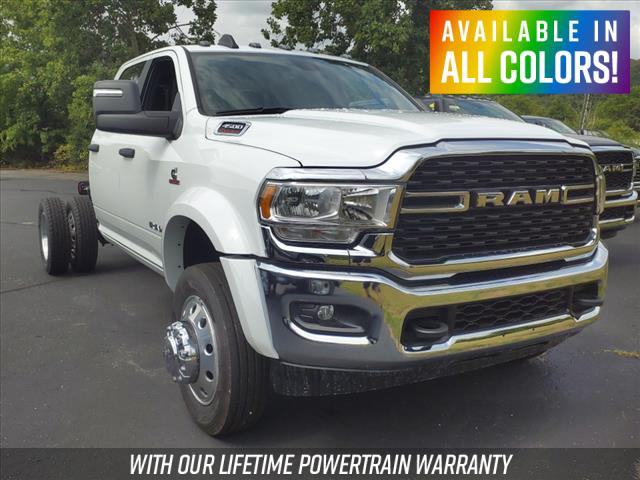 2024 RAM Ram 4500 Chassis Cab RAM 4500 SLT CHASSIS CREW CAB 4X4 60 CA