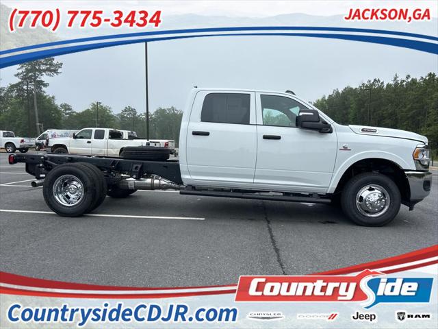 2024 RAM Ram 3500 Chassis Cab RAM 3500 TRADESMAN CREW CAB CHASSIS 4X4 60 CA