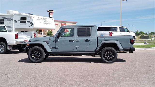 2024 Jeep Gladiator GLADIATOR NIGHTHAWK 4X4