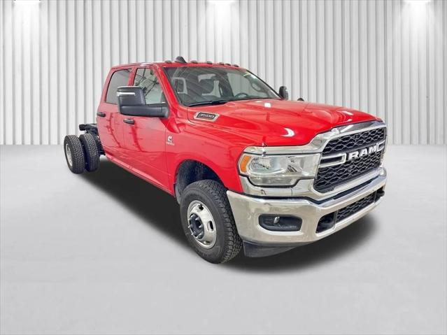 2024 RAM Ram 3500 Chassis Cab RAM 3500 TRADESMAN CREW CAB CHASSIS 4X4 60 CA