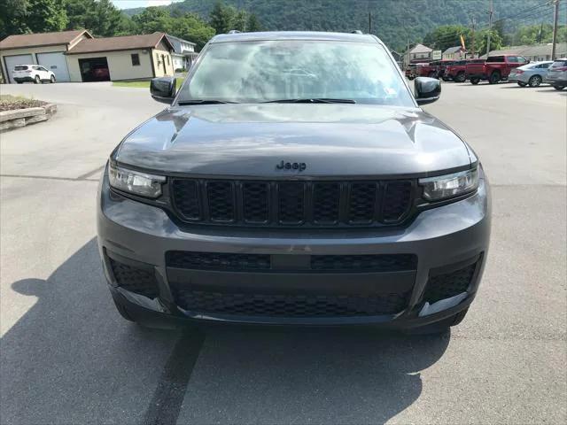 2024 Jeep Grand Cherokee GRAND CHEROKEE LAREDO 4X4