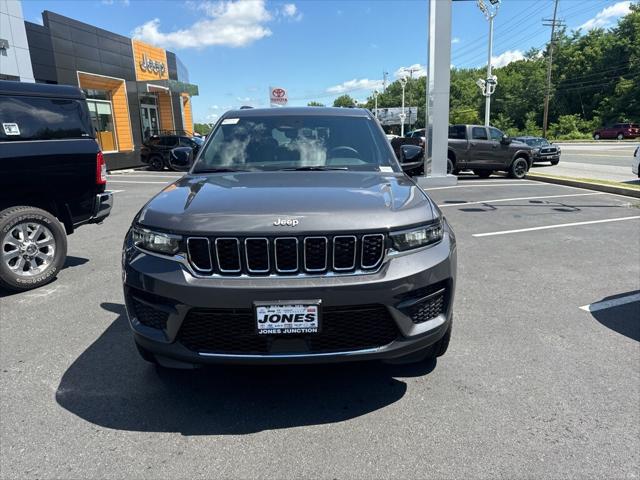 2024 Jeep Grand Cherokee GRAND CHEROKEE LAREDO 4X4