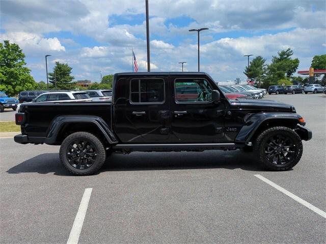 2024 Jeep Gladiator GLADIATOR NIGHTHAWK 4X4