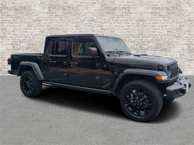 2024 Jeep Gladiator GLADIATOR NIGHTHAWK 4X4