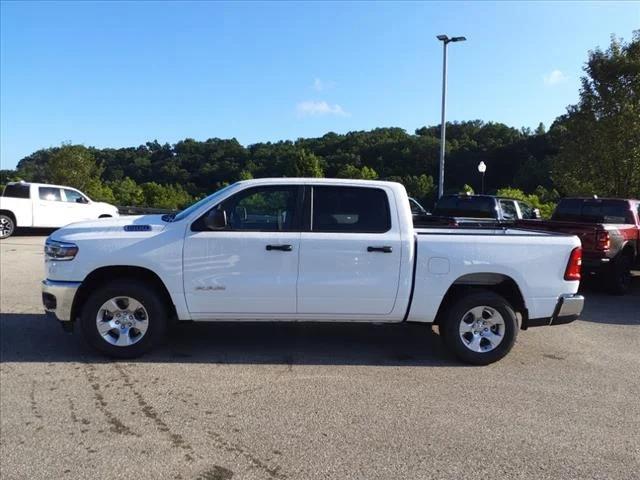 2025 RAM Ram 1500 RAM 1500 TRADESMAN CREW CAB 4X4 57 BOX