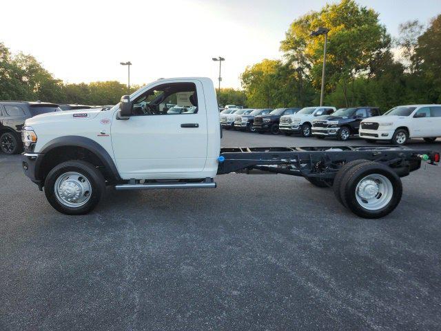 2024 RAM Ram 5500 Chassis Cab RAM 5500 TRADESMAN CHASSIS REGULAR CAB 4X4 84 CA