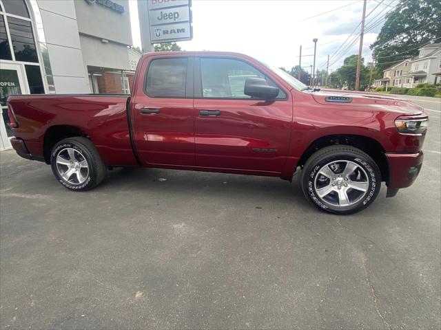 2025 RAM Ram 1500 RAM 1500 TRADESMAN QUAD CAB 4X4 64 BOX