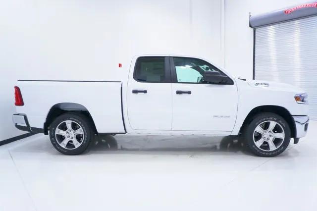 2025 RAM Ram 1500 RAM 1500 TRADESMAN QUAD CAB 4X2 64 BOX