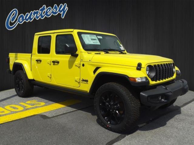 2024 Jeep Gladiator GLADIATOR NIGHTHAWK 4X4