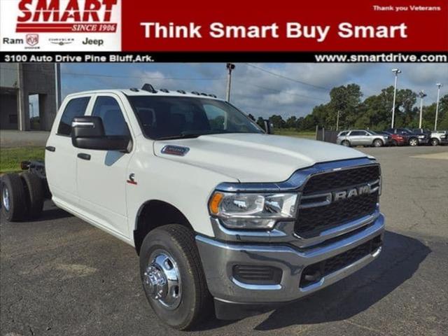 2024 RAM Ram 3500 Chassis Cab RAM 3500 TRADESMAN CREW CAB CHASSIS 4X4 60 CA