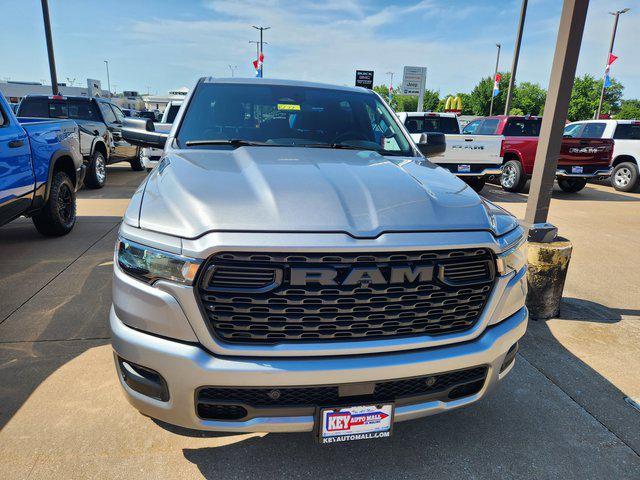 2025 RAM Ram 1500 RAM 1500 TRADESMAN CREW CAB 4X4 57 BOX