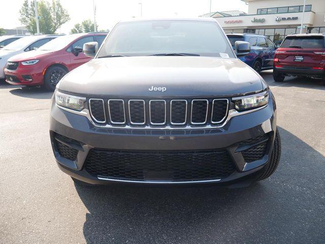 2024 Jeep Grand Cherokee GRAND CHEROKEE LAREDO 4X4