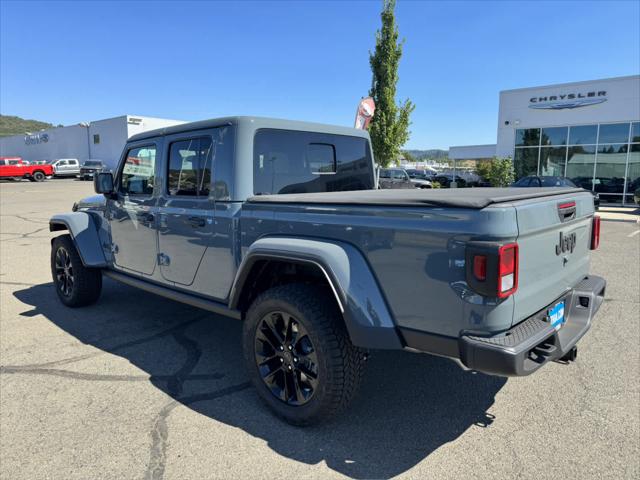 2024 Jeep Gladiator GLADIATOR NIGHTHAWK 4X4