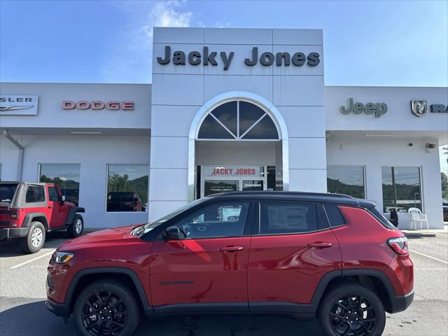 2024 Jeep Compass COMPASS LATITUDE 4X4