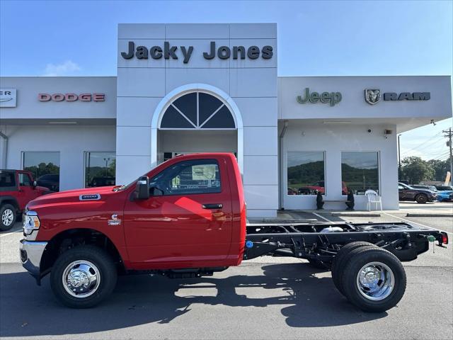 2024 RAM Ram 3500 Chassis Cab RAM 3500 TRADESMAN CHASSIS REGULAR CAB 4X4 60 CA