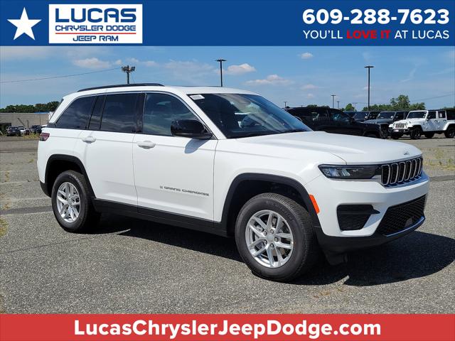 2024 Jeep Grand Cherokee GRAND CHEROKEE LAREDO X 4X4