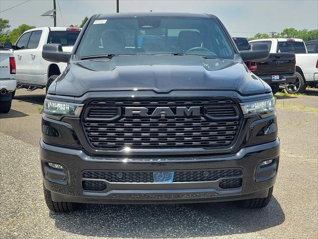 2025 RAM Ram 1500 RAM 1500 TRADESMAN QUAD CAB 4X4 64 BOX