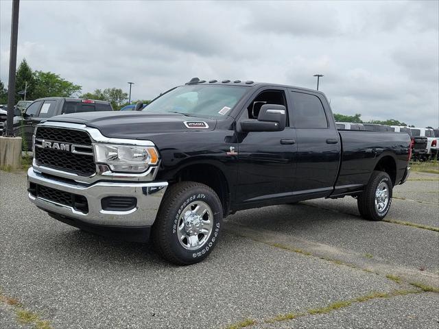 2024 RAM Ram 2500 RAM 2500 TRADESMAN CREW CAB 4X4 8 BOX